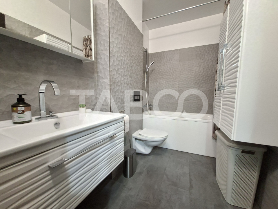 Apartament 3 camere si pod cu echipamente sport Arhitectilor Sbiu