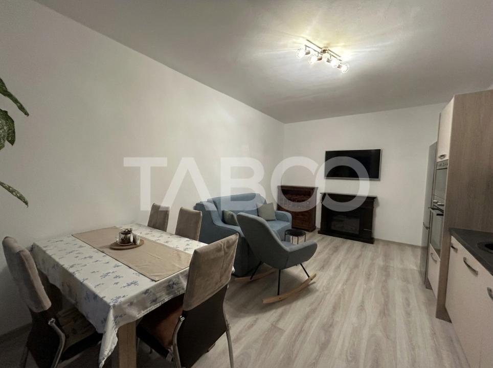 Apartament 3 camere utilat si mobilat cu balcon si parcare privata