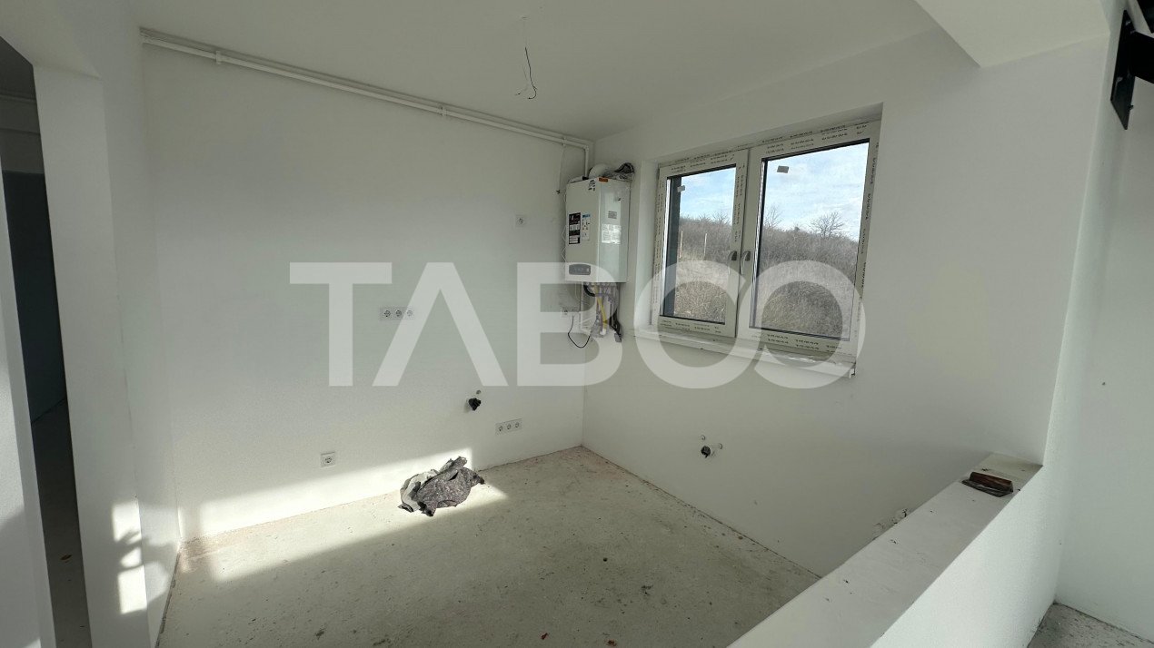 Apartament 3 camere  zona industriala vest Sibiu  85 mpu cu balcon