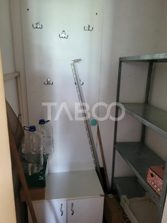 Apartament 3 camere zona Trei Stejari Strada Balea balcon 3 mp 
