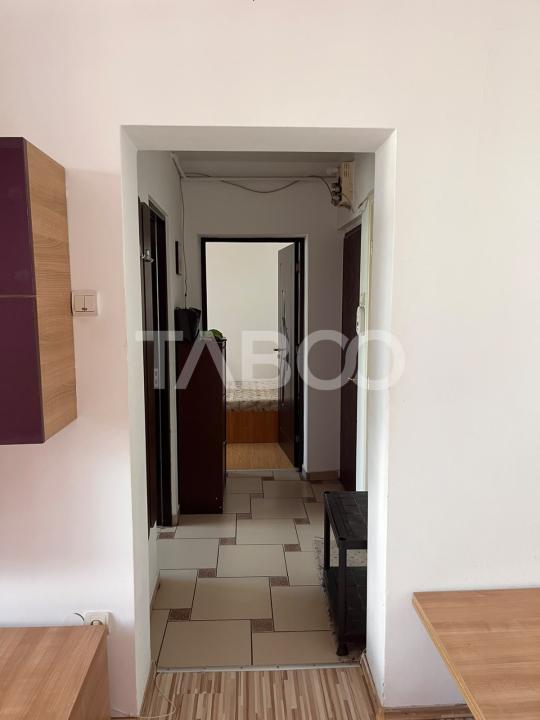 Apartament 3 camere zona Trei Stejari Strada Balea balcon 3 mp 