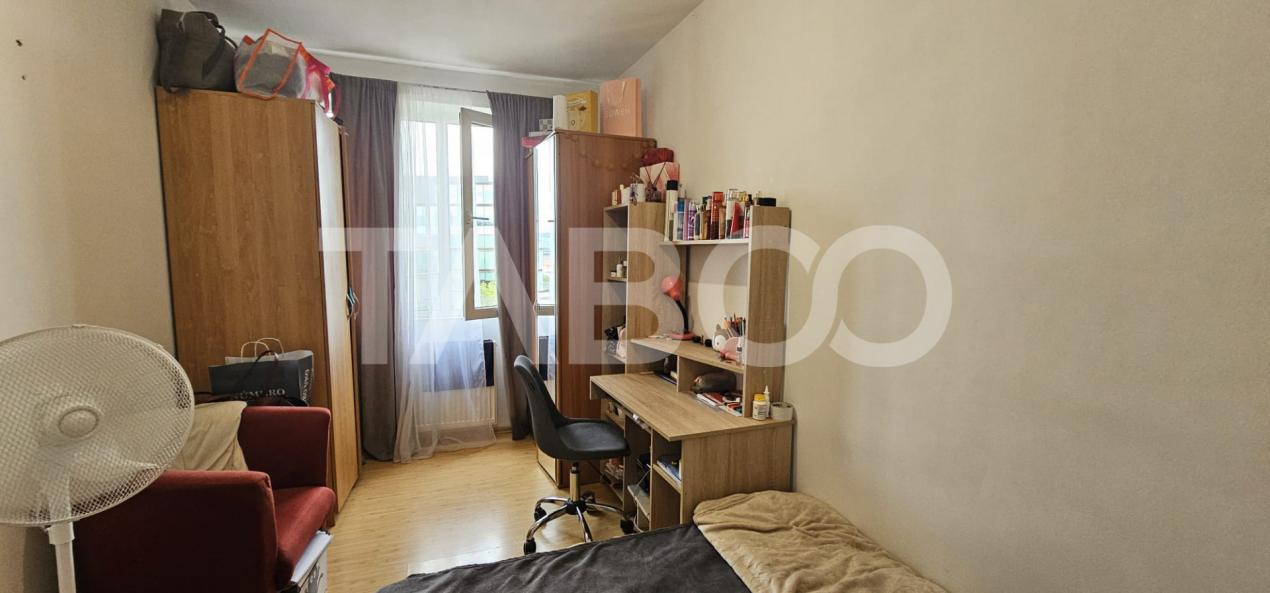 Apartament 3 camere zona Trei Stejari Strada Balea balcon 3 mp 