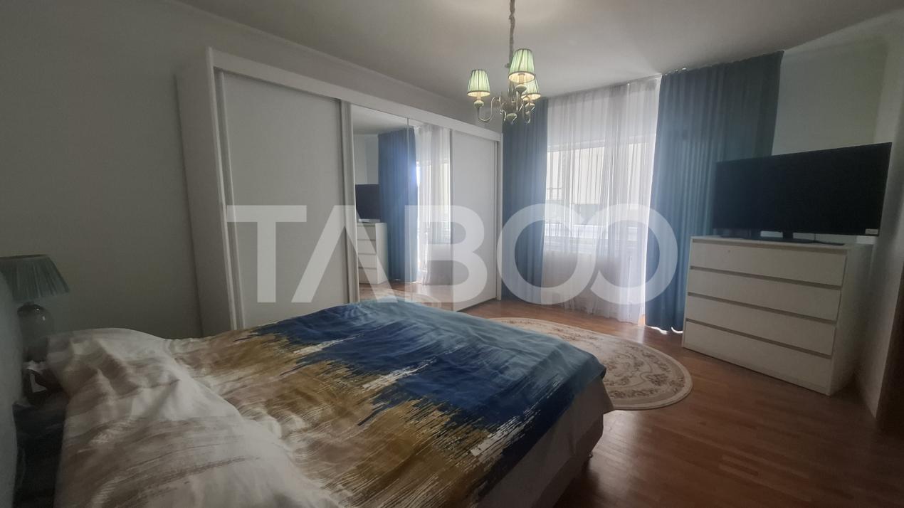 Apartament 4 camere 155 mp 2 balcoane garaj inchis Central Sibiu