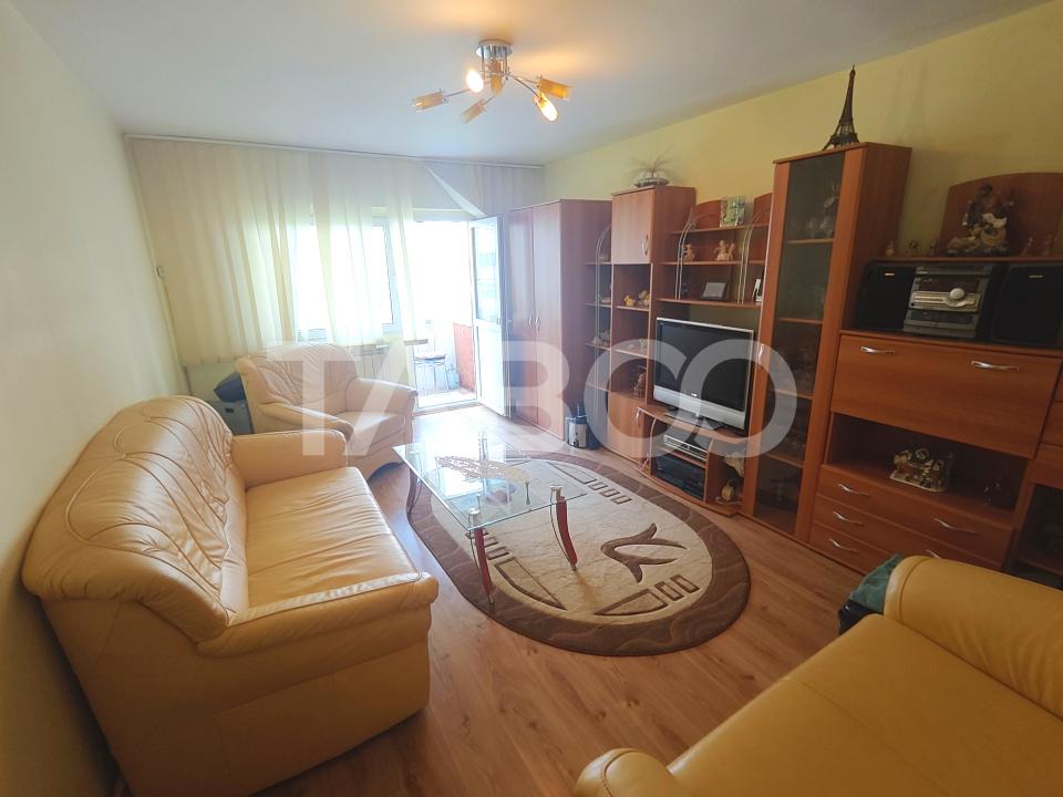 Apartament 4 camere 2 bai 2 balcoane -pivnita - etaj 1 - zona Turnisor