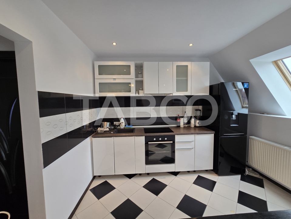 Apartament 4 camere 3 bai 120mpu balcon 6m in Cartierul Arhitectiilor