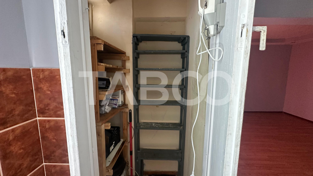 Apartament 4 camere 88 mpu 2 balcoane pivnita zona Valea Aurie Sibiu