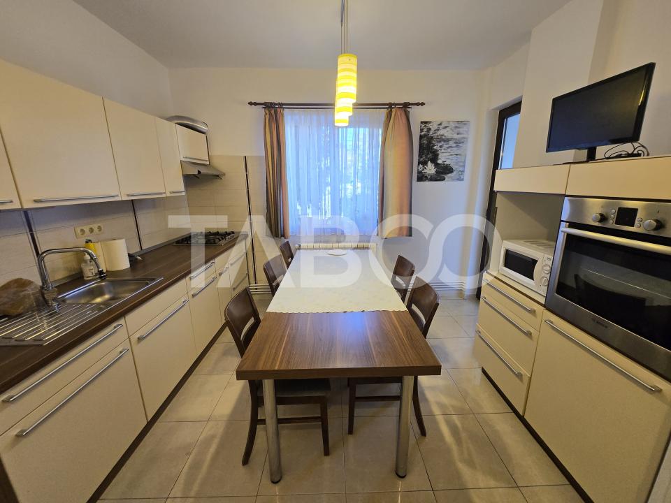 Apartament 4 camere de inchiriat 140 mp cu garaj zona Rahovei Sibiu