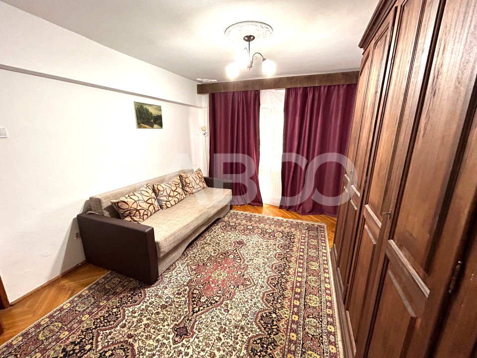 Apartament 4 camere de inchiriat 2 bai 2 balcoane Calea Dumbavii Sibiu