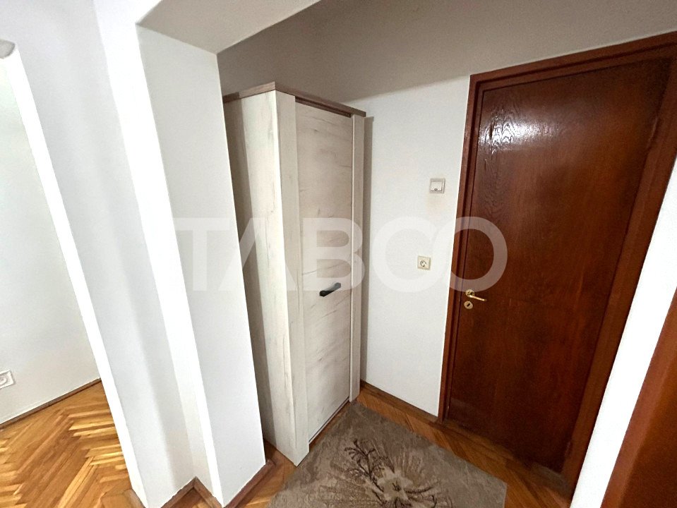 Apartament 4 camere de inchiriat 2 bai 2 balcoane Calea Dumbavii Sibiu