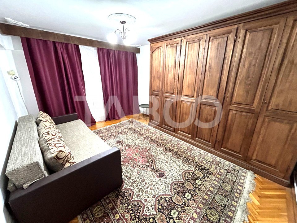 Apartament 4 camere de inchiriat 2 bai 2 balcoane Calea Dumbavii Sibiu