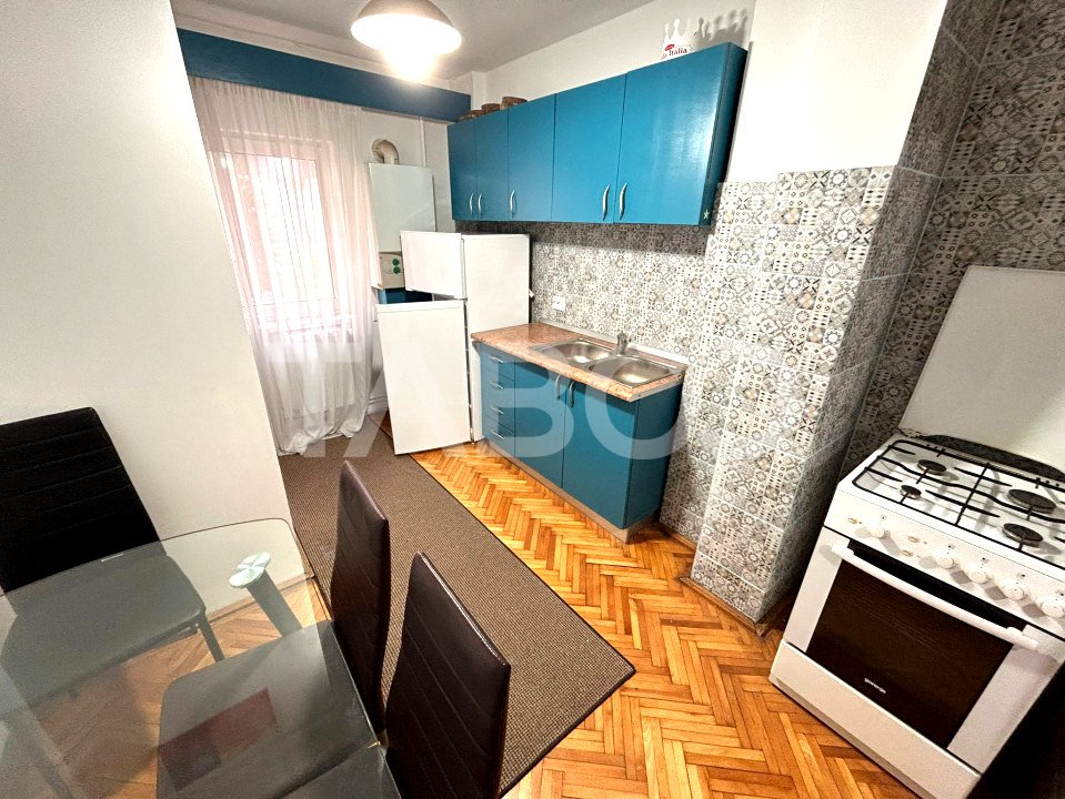Apartament 4 camere de inchiriat 2 bai 2 balcoane Calea Dumbavii Sibiu