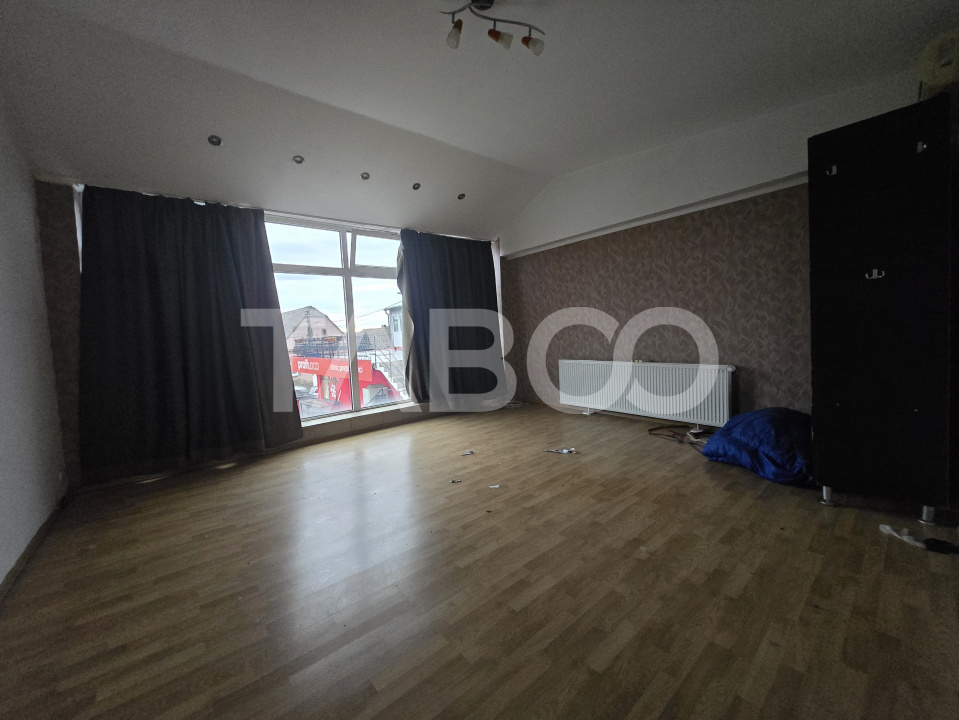 Apartament 4 camere de inchiriat decomandat 150 mp Slimnic Sibiu