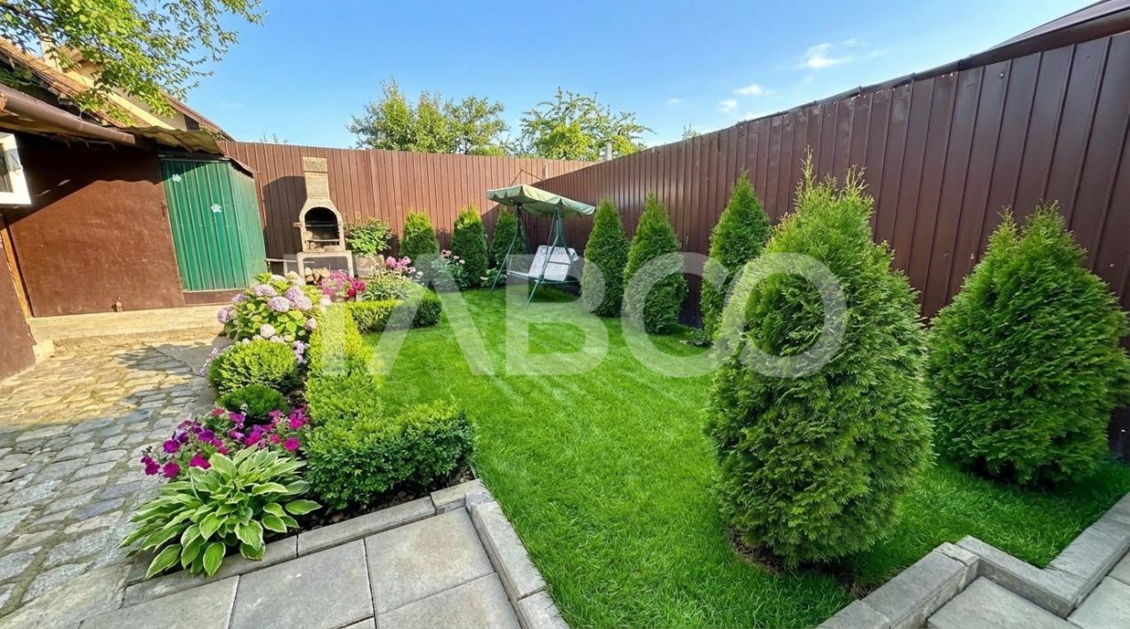 Apartament 4 camere la casa pivnita curte privata zona Lazaret Sibiu