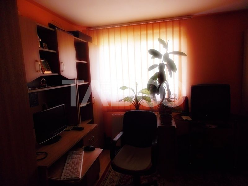Apartament 4 camere la mansarda fara comision in Sibiu zona Rahova