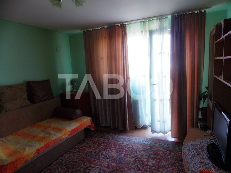 Apartament 4 camere la mansarda fara comision in Sibiu zona Rahova
