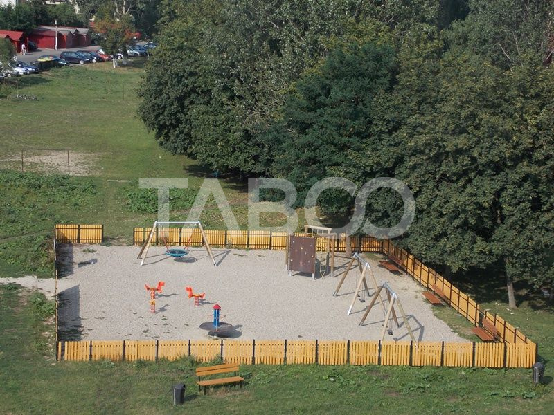 Apartament 4 camere la mansarda fara comision in Sibiu zona Rahova