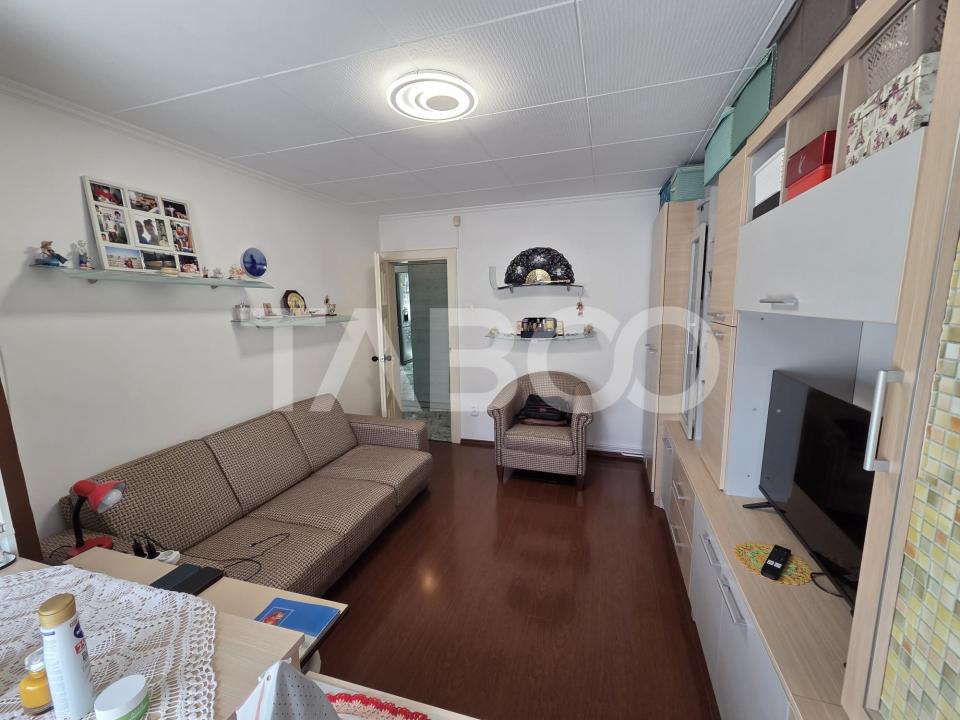 Apartament 4 camere zona centrala 98 mp cu scara interioara renovat 