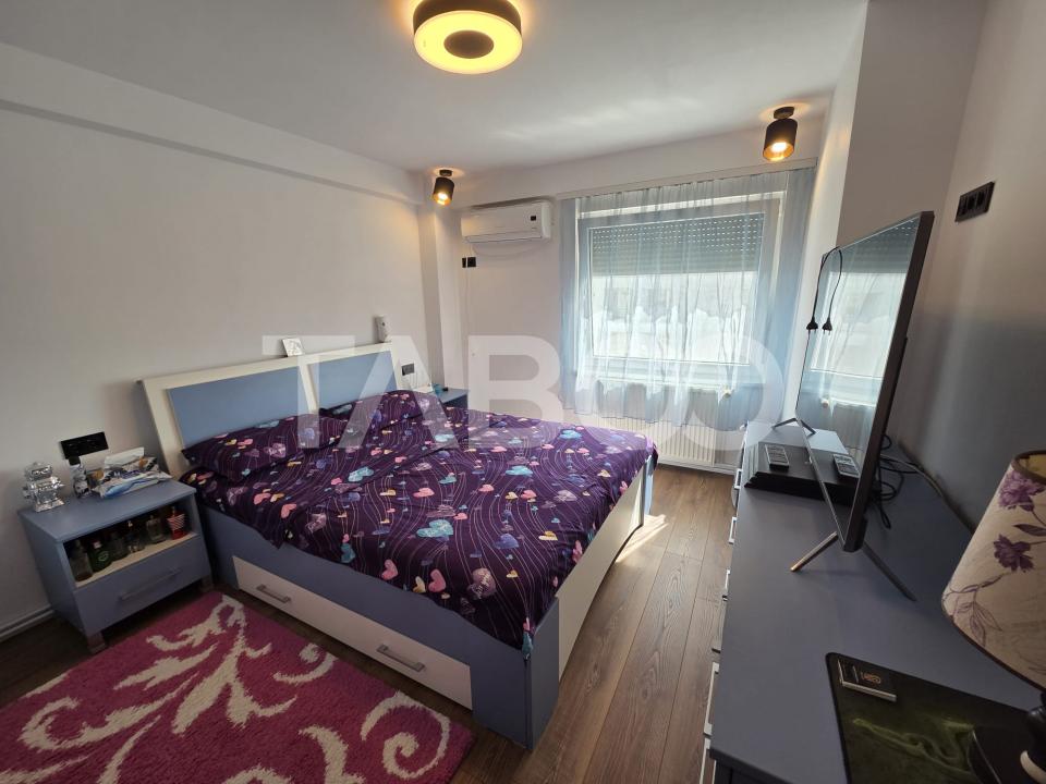 Apartament 4 camere zona centrala 98 mp cu scara interioara renovat 