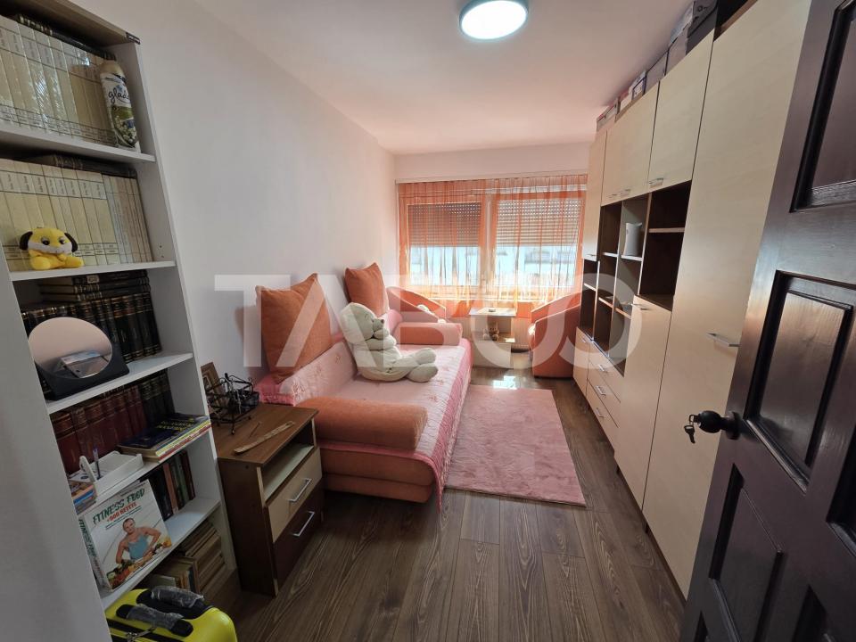 Apartament 4 camere zona centrala 98 mp cu scara interioara renovat 