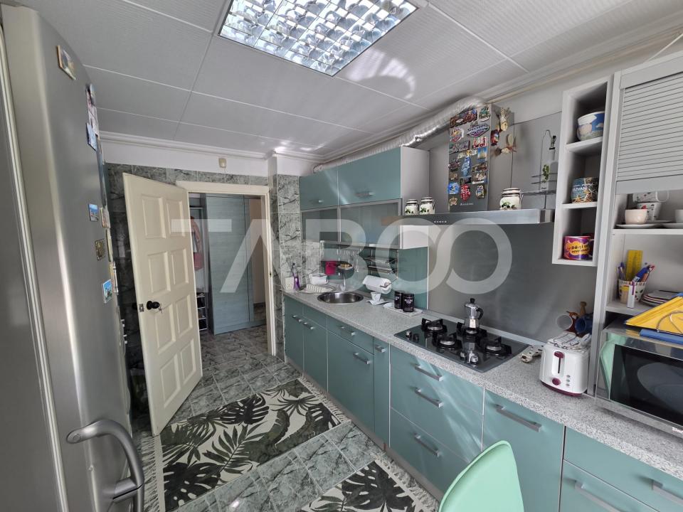 Apartament 4 camere zona centrala 98 mp cu scara interioara renovat 