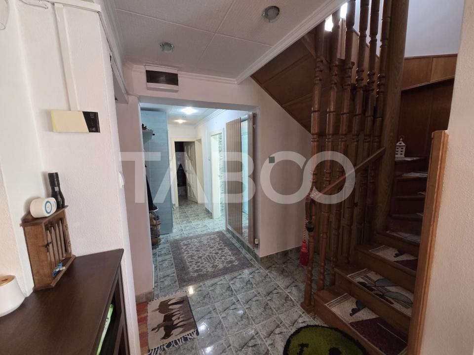 Apartament 4 camere zona centrala 98 mp cu scara interioara renovat 