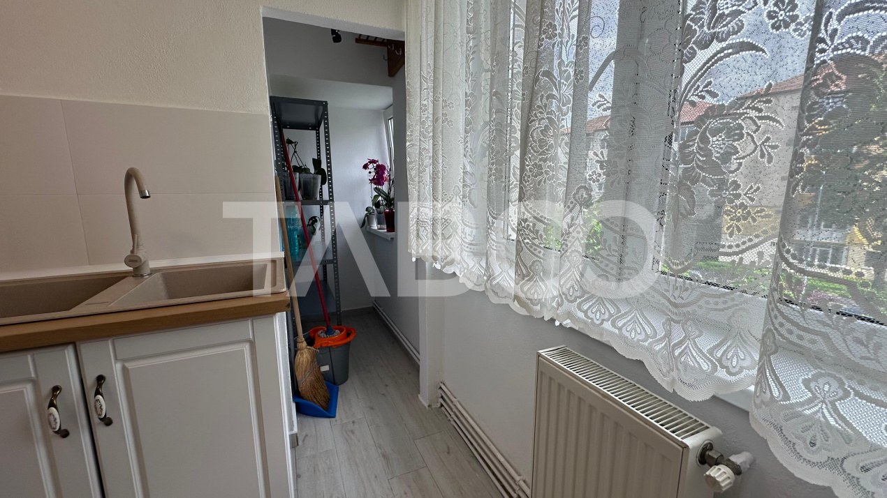 Apartament 45 mpu 2 camere mobilat utilat zona Terezian Sibiu