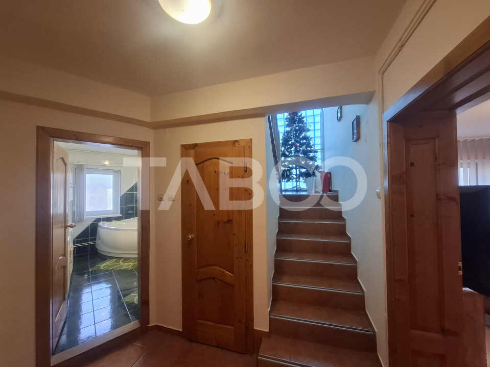 Apartament 5 camere de vanzare 138 mp utili zona Ciresica Sibiu