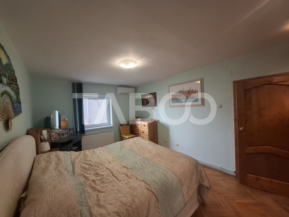 Apartament 5 camere de vanzare 138 mp utili zona Ciresica Sibiu