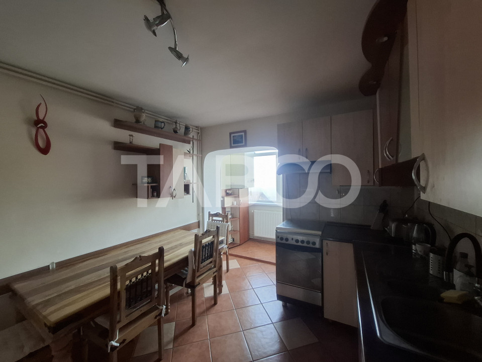 Apartament 5 camere de vanzare 138 mp utili zona Ciresica Sibiu