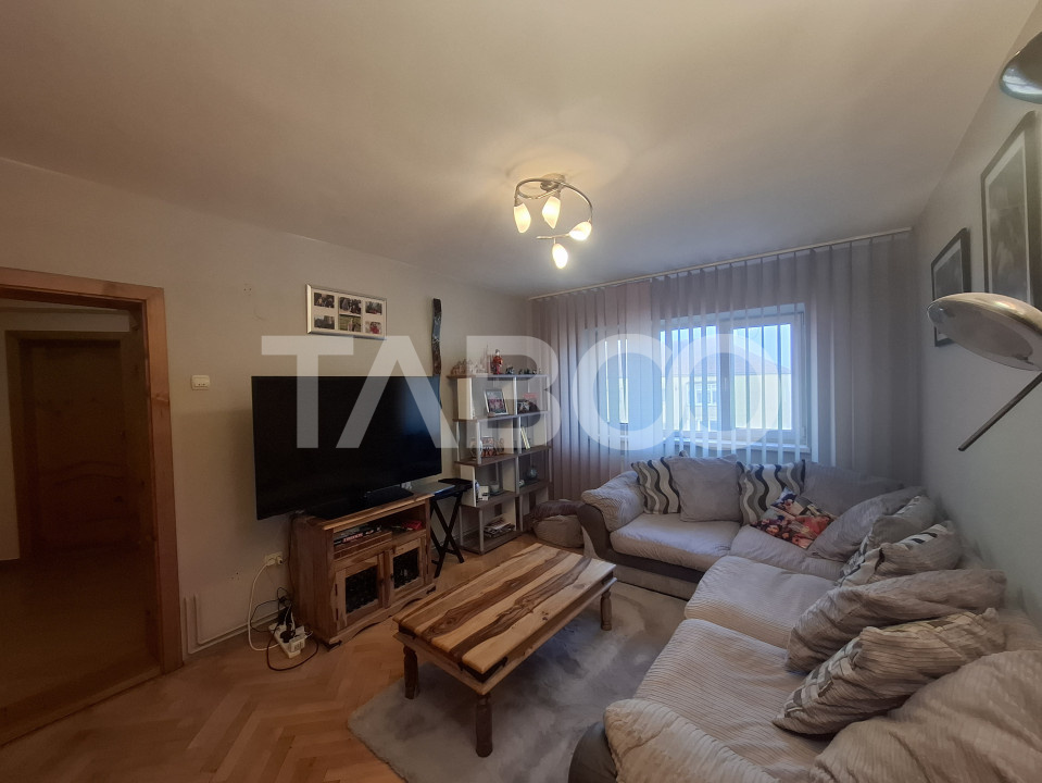Apartament 5 camere de vanzare 138 mp utili zona Ciresica Sibiu