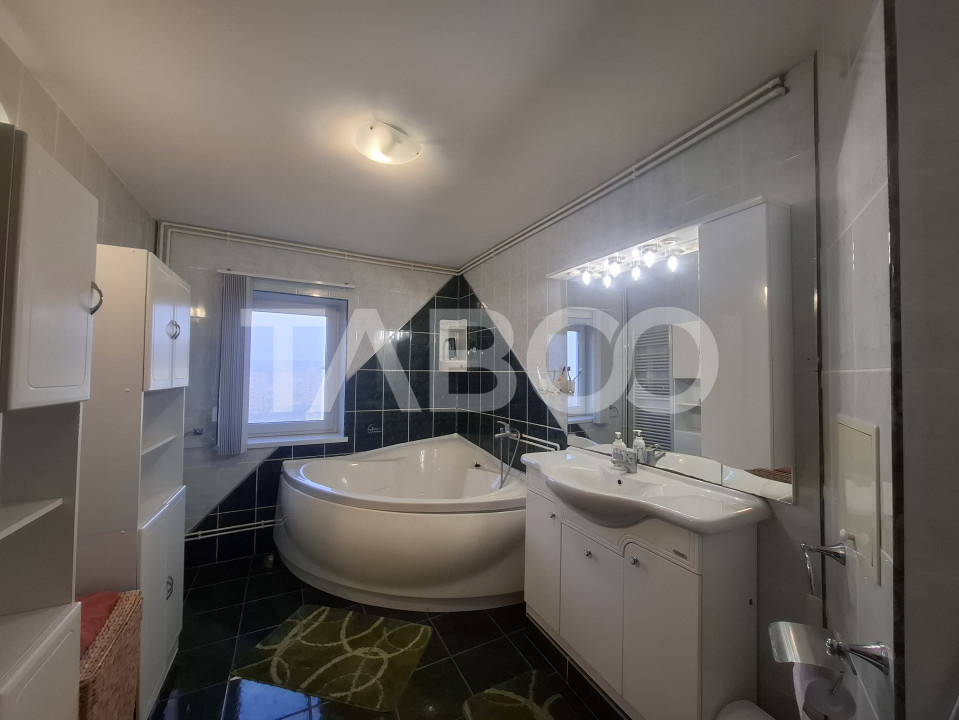Apartament 5 camere de vanzare 138 mp utili zona Ciresica Sibiu