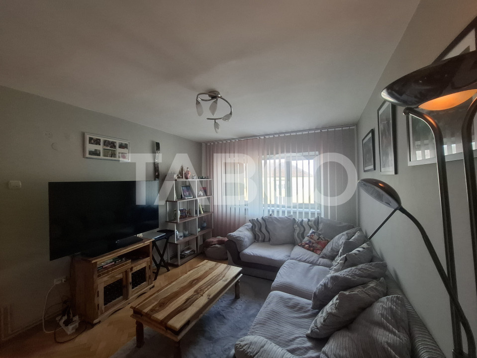 Apartament 5 camere de vanzare 138 mp utili zona Ciresica Sibiu