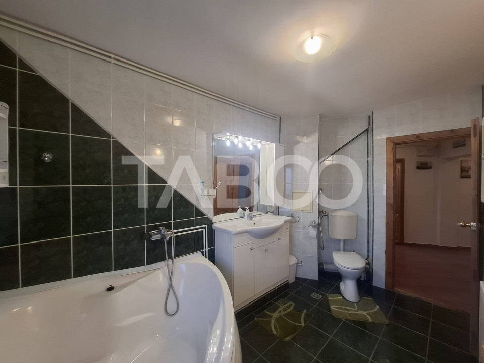 Apartament 5 camere de vanzare 138 mp utili zona Ciresica Sibiu
