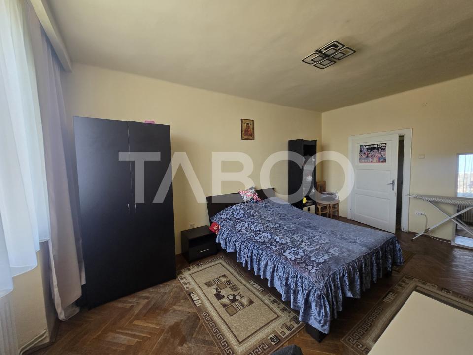 Apartament 5 camere de vanzare decomandat 182 mp zona Piata Cluj Sibiu