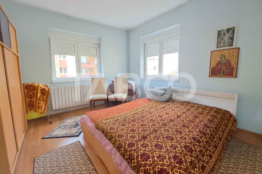 Apartament 5 camere + teren Bulevardul Mihai Viteazul -Hidroelectrica 