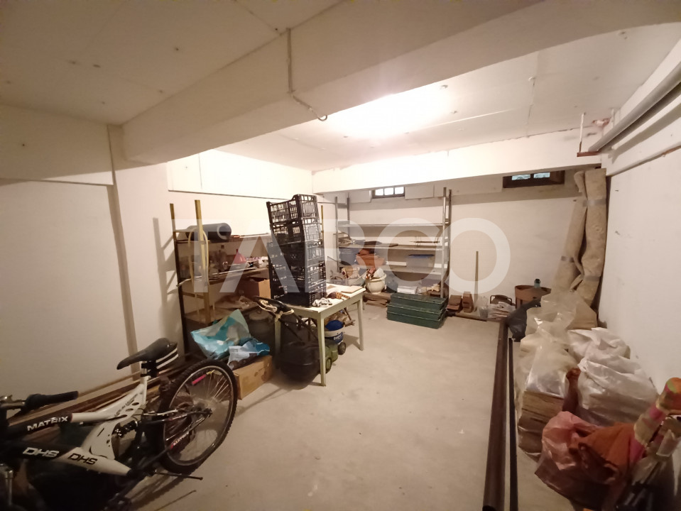 Apartament 5 camere + teren Bulevardul Mihai Viteazul -Hidroelectrica 