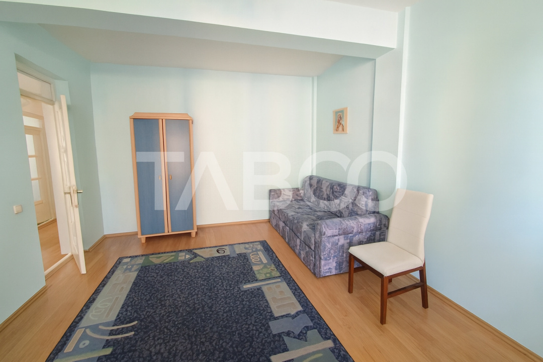 Apartament 5 camere + teren Bulevardul Mihai Viteazul -Hidroelectrica 