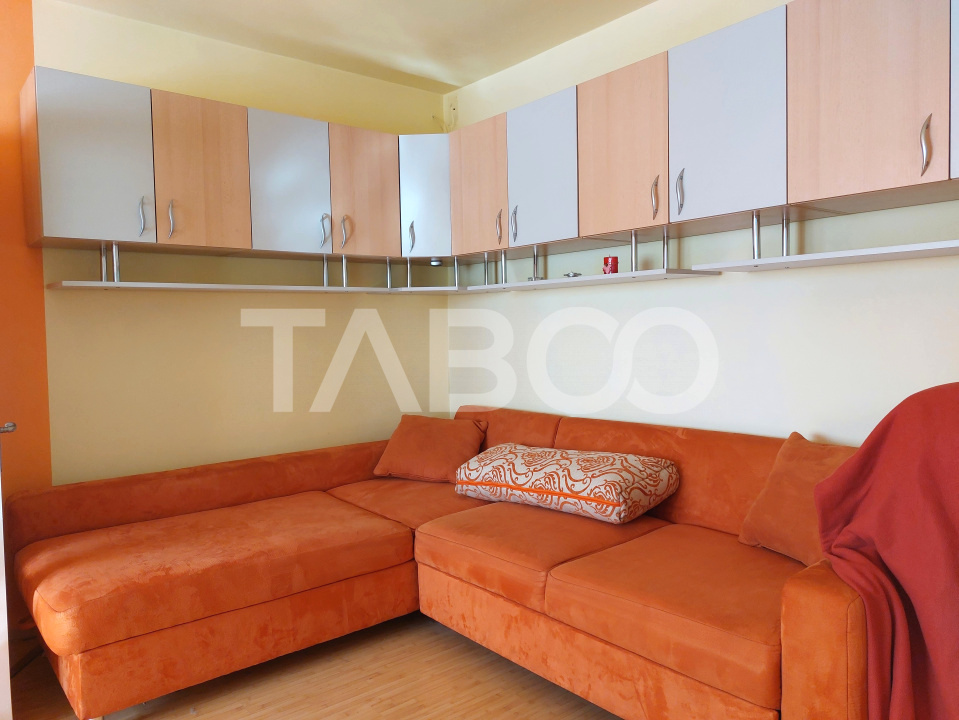 Apartament 50 mpu 2 camere etaj 3 pivnita Piata Noua Cisnadie