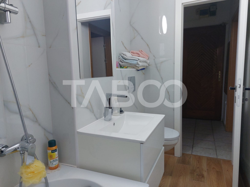 Apartament 50 mpu 2 camere etaj 3 pivnita Piata Noua Cisnadie