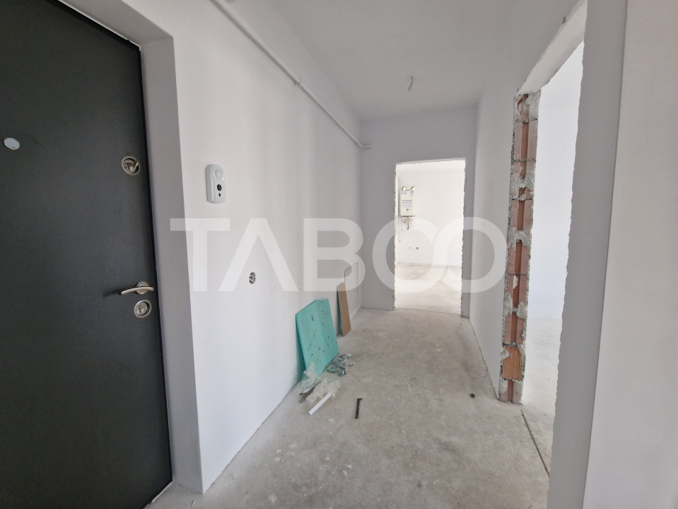 Apartament 60 mpu la CHEIE cu 3 camere balcon 13 mp pe Doamna Stanca
