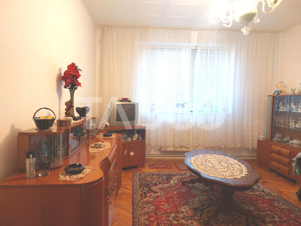 Apartament 62 mp 3 camere etaj 3 balcon pivnita Piata Noua Cisnadie