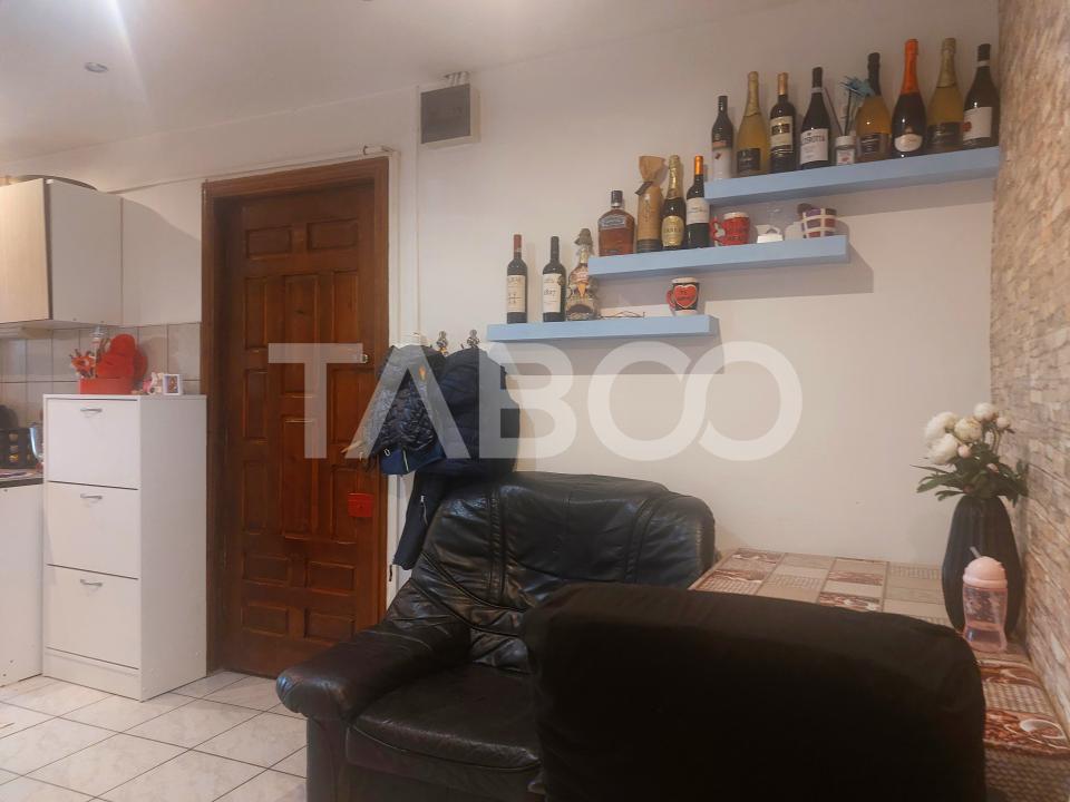 Apartament 65 mp 3 camere decomandate balcon Pet Friendly Valea Aurie