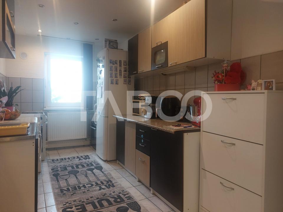 Apartament 65 mp 3 camere decomandate balcon Pet Friendly Valea Aurie