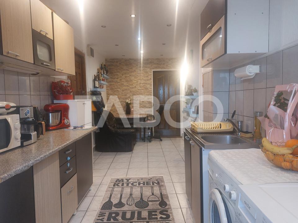 Apartament 65 mp 3 camere decomandate balcon Pet Friendly Valea Aurie