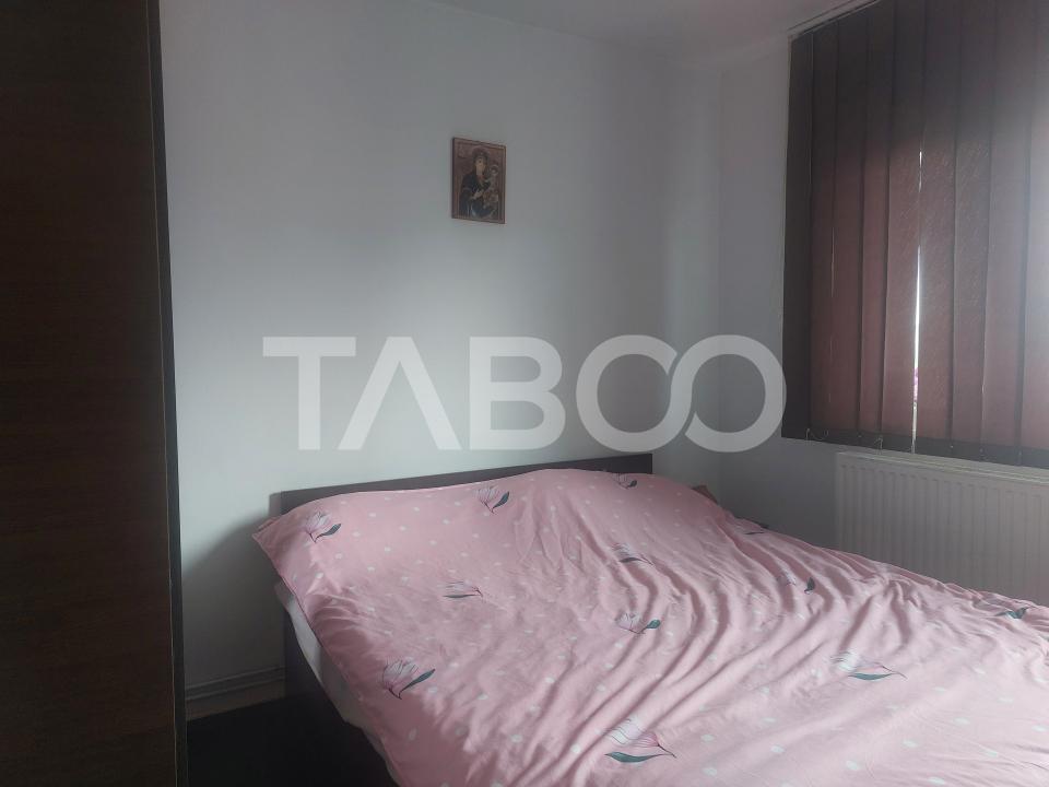 Apartament 65 mp 3 camere decomandate balcon Pet Friendly Valea Aurie