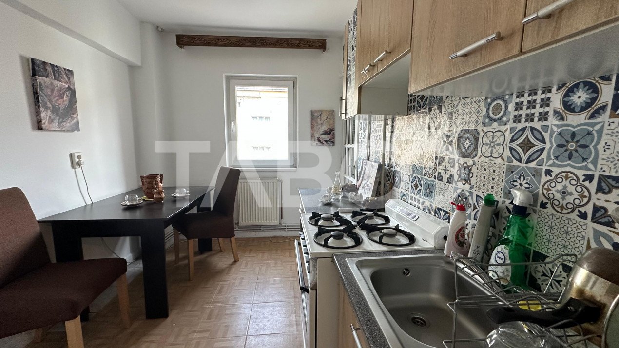 Apartament 65 mpu  pivnita 2 bai 3 camere balcon zona Turnisor Sibiu