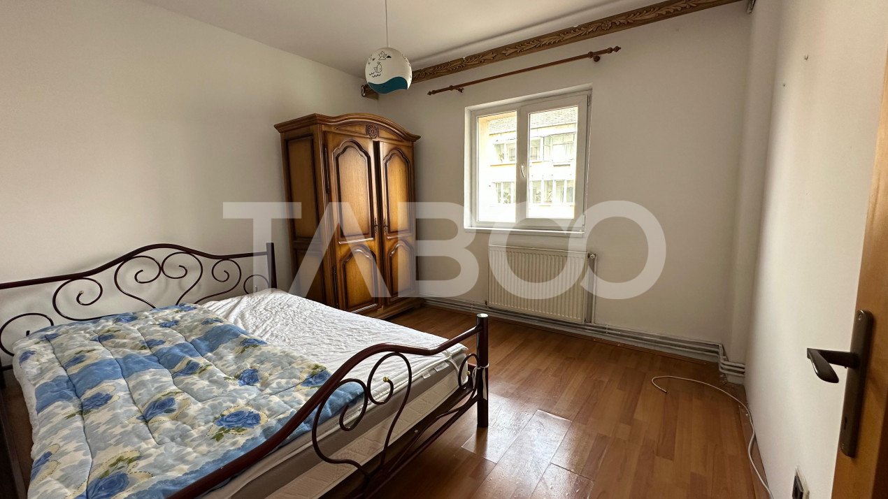 Apartament 65 mpu  pivnita 2 bai 3 camere balcon zona Turnisor Sibiu