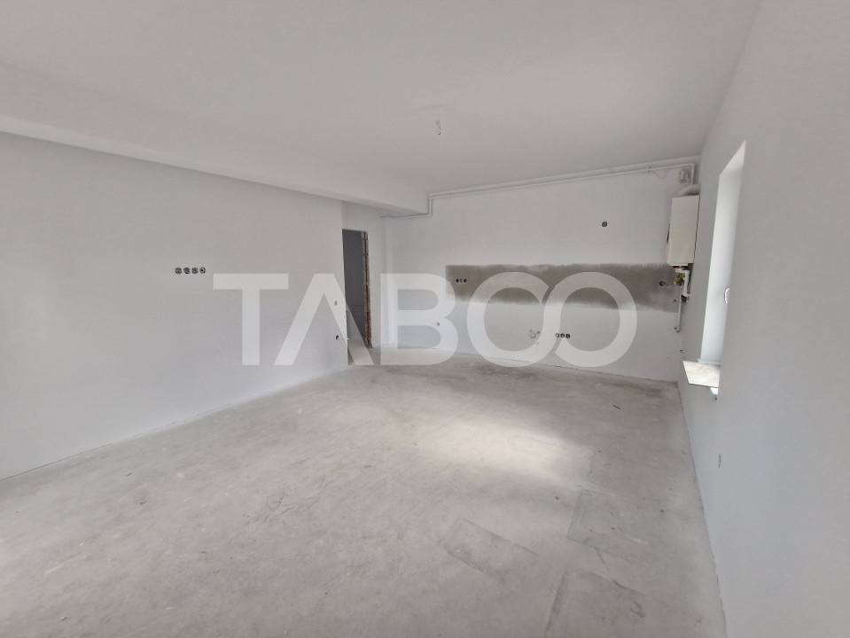 Apartament 66 mpu la CHEIE 3 camere balcon si parcare Doamna Stanca