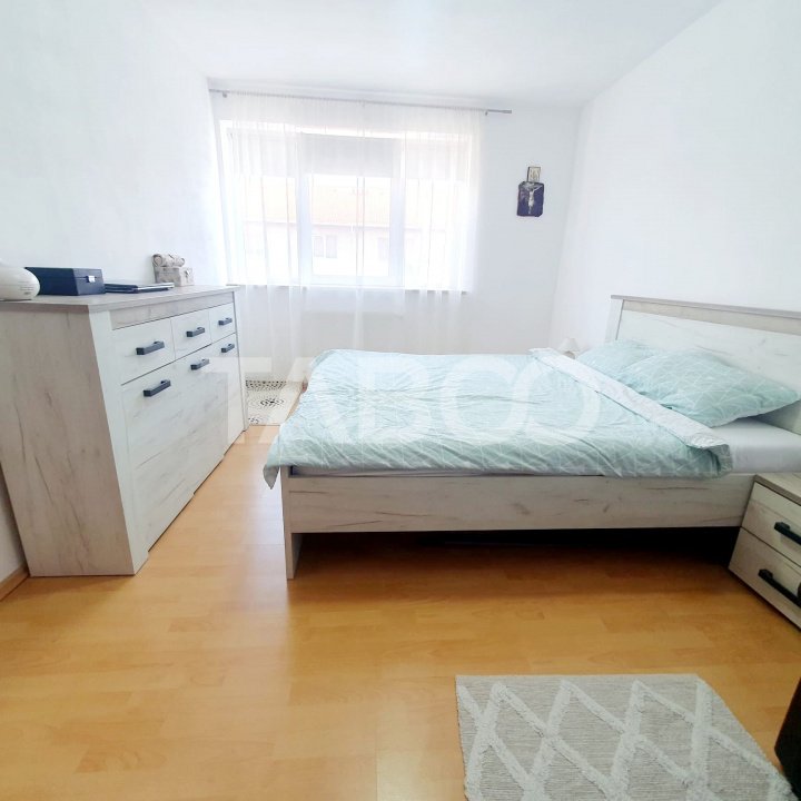 Apartament 70 mp cu 3 camere decomandate in zona Rahovei