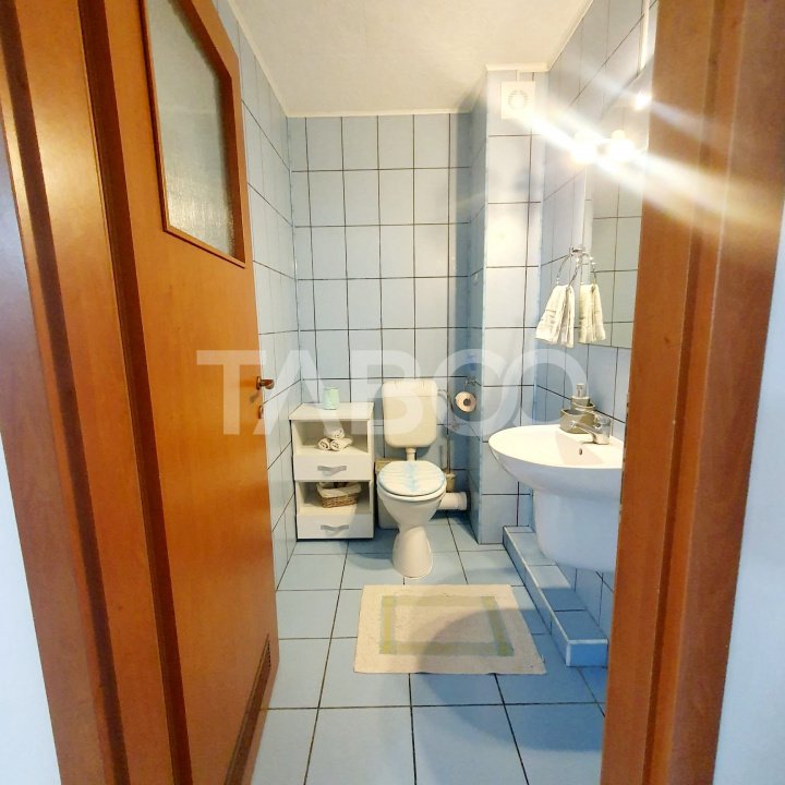 Apartament 70 mp cu 3 camere decomandate in zona Rahovei
